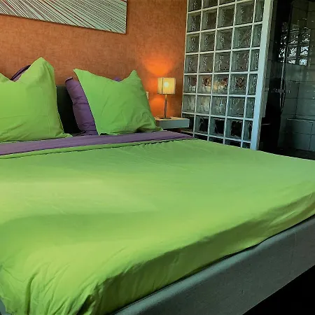 Les Pins Maritimes Apartment