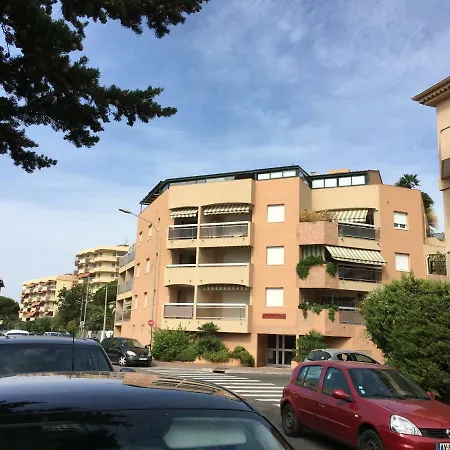 Apartment Les Pins Maritimes *